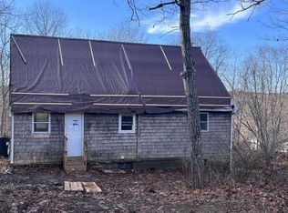 44 Philbrook Ln, Waldoboro, ME 04572