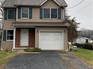 2862 Christian Springs Rd, Nazareth, PA 18064