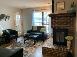 12038 W 58th Ter APT D, Shawnee, KS 66216