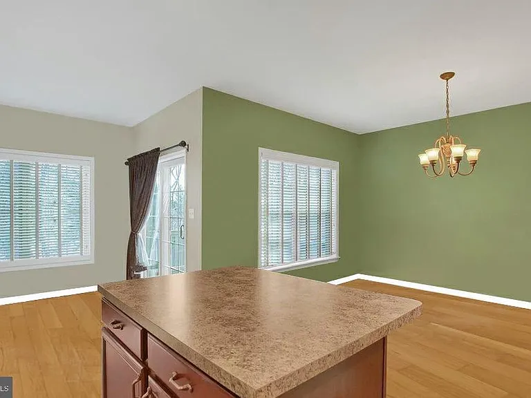 6312 Creekbend Dr — Photo 5