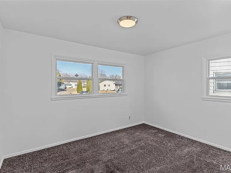 10500 Prestwick Dr — Photo 6