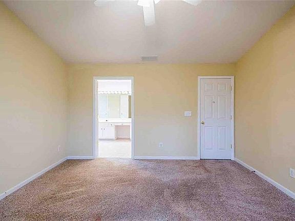 4th image of 2821 Priestcliff Dr SE