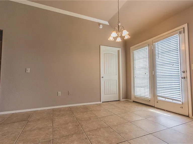 3007 SW Gumleaf Rd — Photo 5