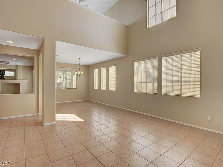 3432 Yellow Cove Ln — Photo 5
