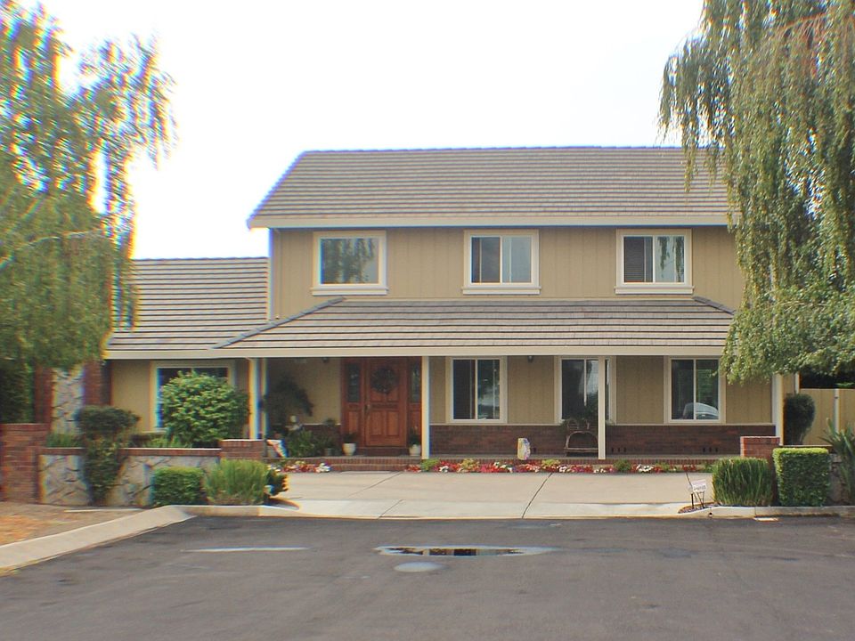 1st image of 2011 Blossom Dr