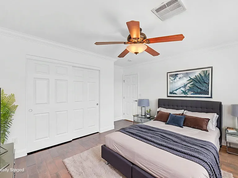 10705 Sprucedale Ave — Photo 19