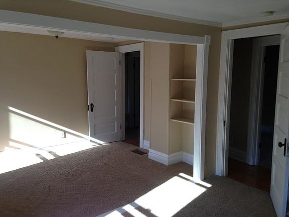 4th image of 605 Blaine St