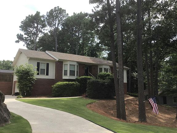4th image of 2921 Macalpine Cir