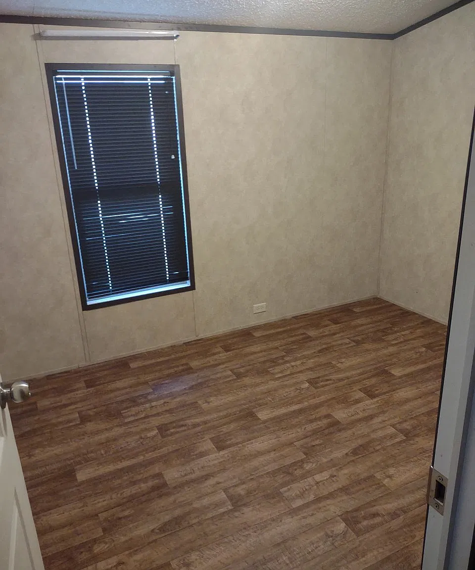 3 bed, $875 — Photo 4