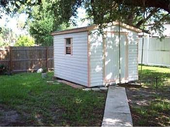 3rd image of 21056 Denise Ave