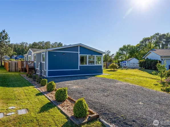 7525 Roblee Drive, Blaine, WA 98230