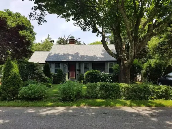 129 Hamlin Avenue, Falmouth, MA 02540