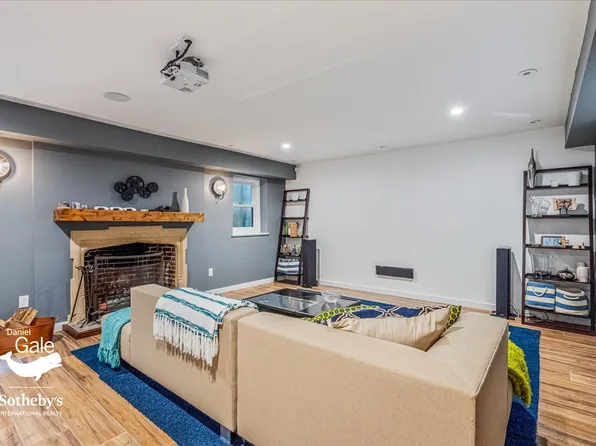 165 Slocum Crescent image 43 of 59