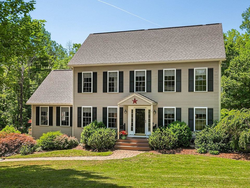 1st image of 13 Robinson Street