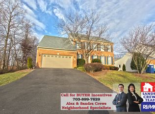13022 Winter Willow Dr, Fairfax, VA 22030