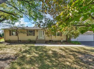 5060 Grove St, Sanborn, NY 14132