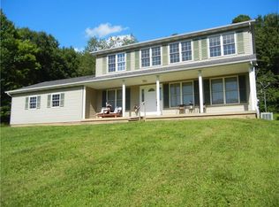 124 Andrews Dr, Georgetown, PA 15043