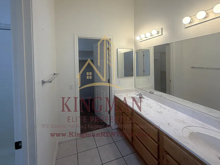 1748 Club Ave — Photo 10