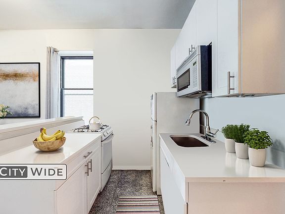 4th image of 340 E 62nd St APT 14