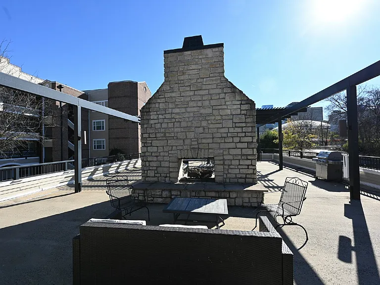303 Criddle St #406 — Photo 31