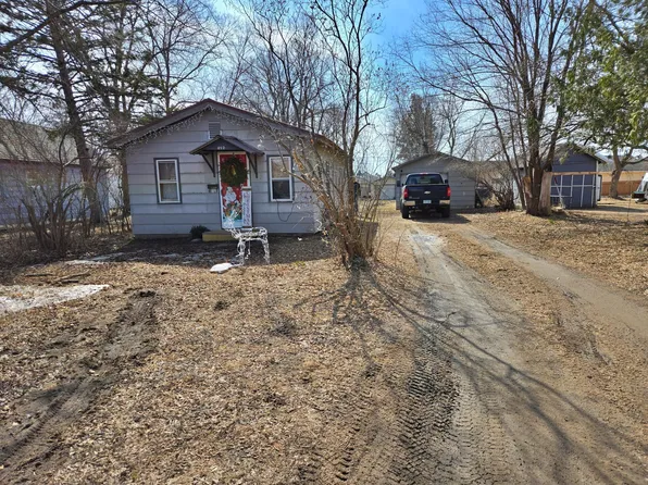 612 4th St W, Park Rapids, MN 56470