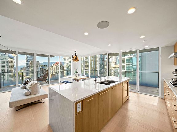 4th image of 1335 Howe St #1801