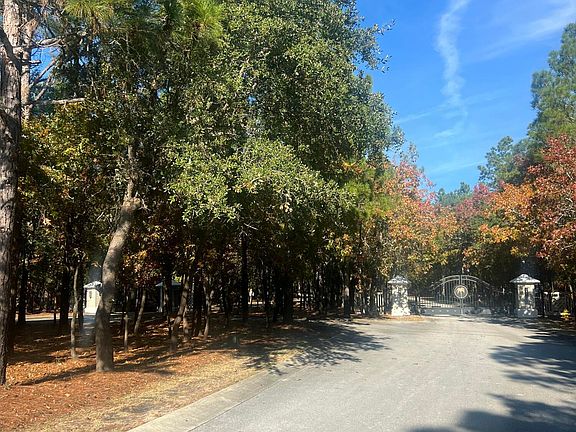 2nd image of 653 Antonica Place SE