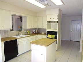 5th image of 9921 Sandalwood Dr