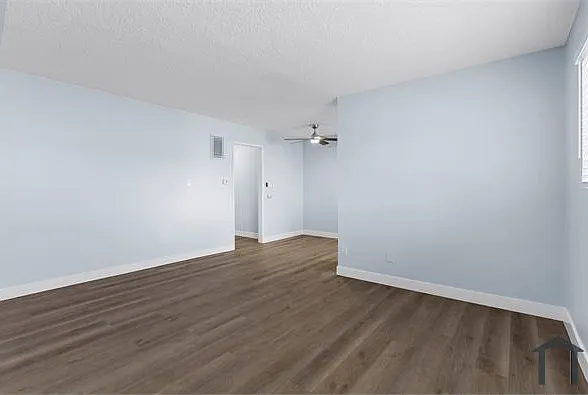 1804 W 78th St #2 — Photo 11