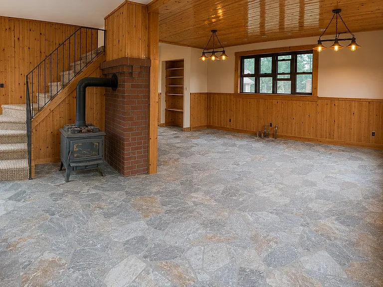 16527 Robertson Rd — Photo 5