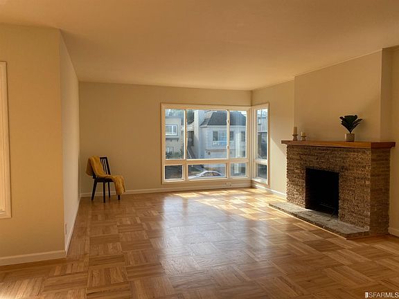 4th image of 381 Skyline Dr