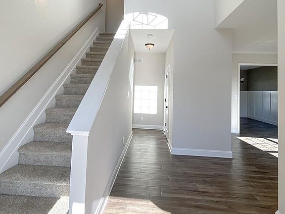 3rd image of 1513 Orchard Dr