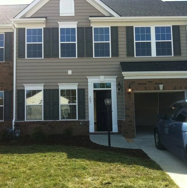 109 Kelly St
