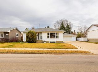 11921 36th St NW, Edmonton, AB T5W2B3