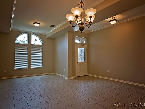 3rd image of 109 Holly Oak Ct