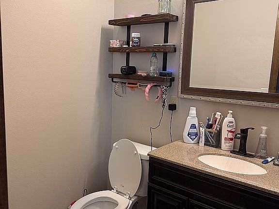 3rd image of 104 Tillery Rd