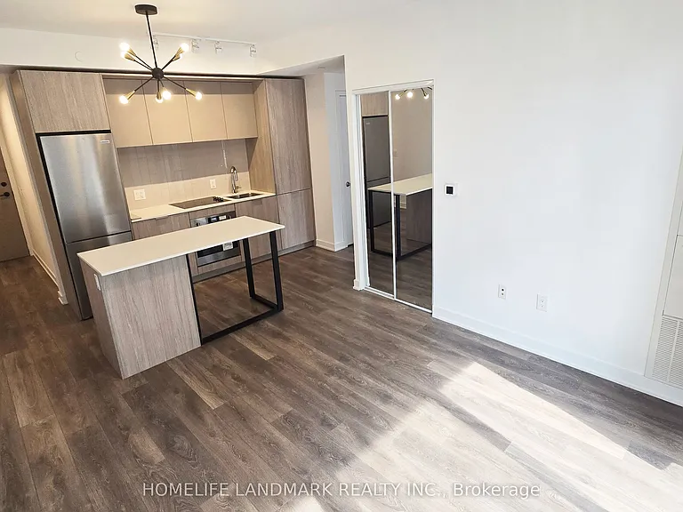 130 River St #705 — Photo 7