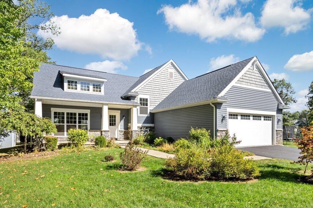 Real estate listing image