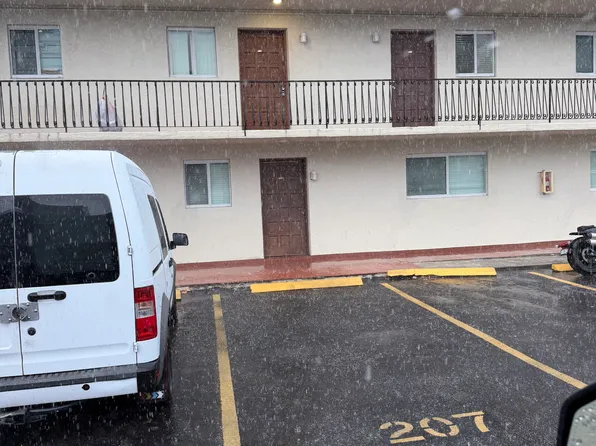 669 SW 37th Ave APT 212, Miami, FL 33135