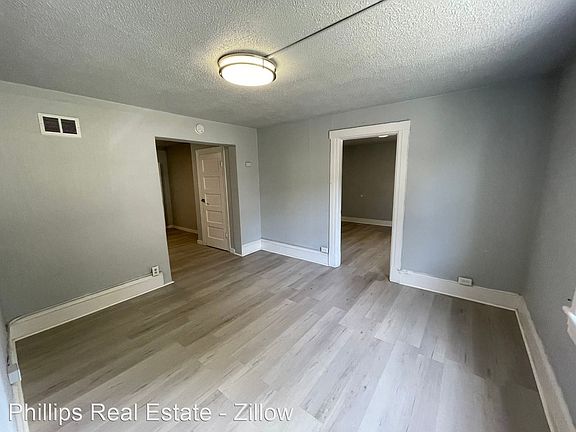 3rd image of 506 E Union St #1400
