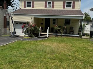 211 Hillside Ave, Bergenfield, NJ 07621