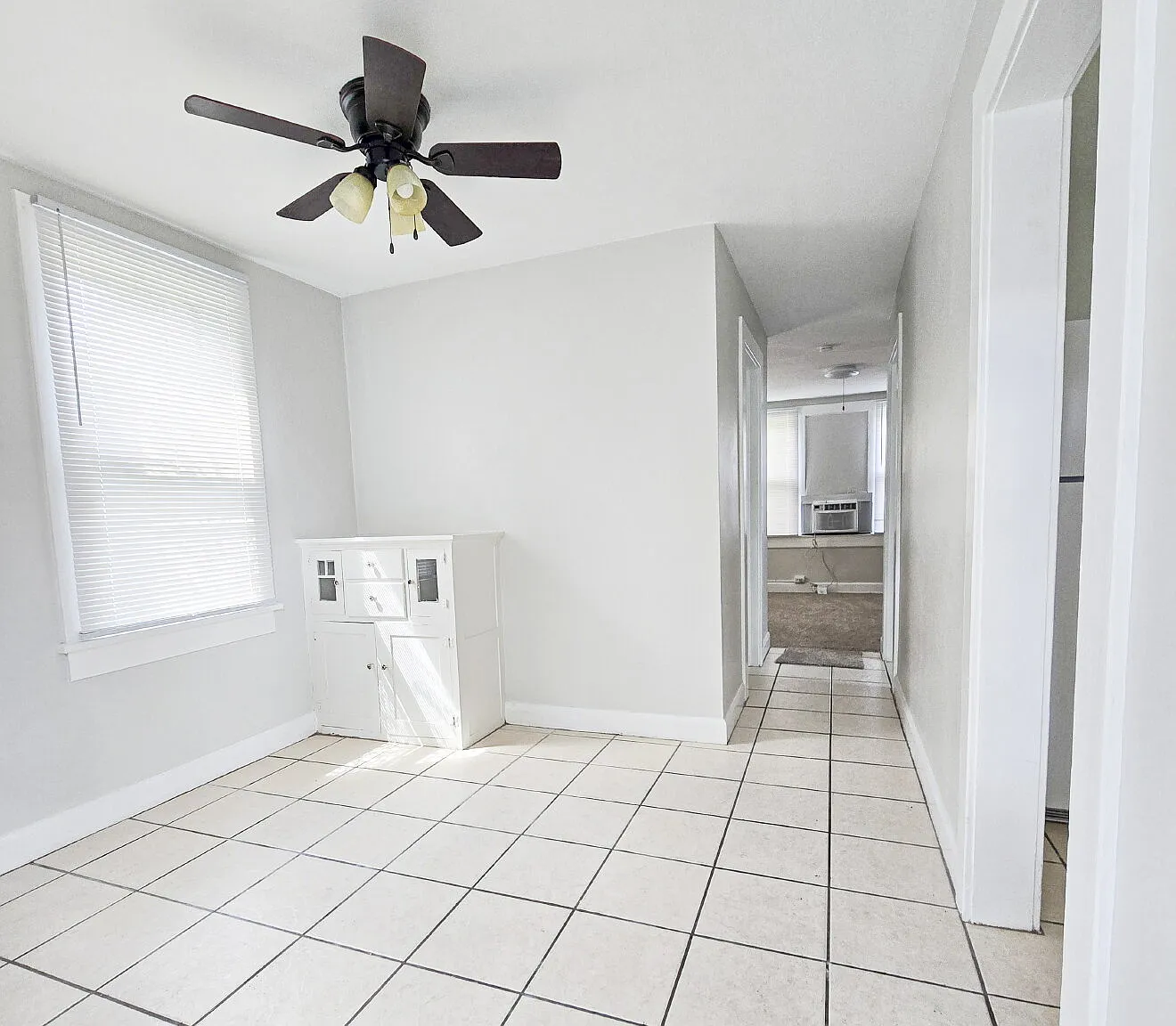 1 bed, 1.0 bath, 620 sqft, $945 — Photo 1