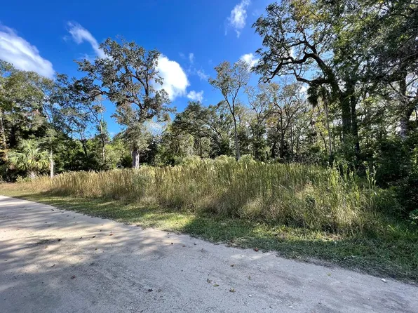 2306 NE Bell Dr, Steinhatchee, FL 32359