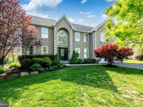 1143 Bateman Dr, Phoenixville, PA 19460