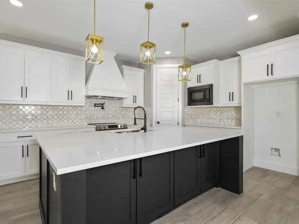 11306 Cedar Dr, Mabank, TX 75156