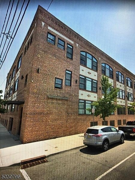 1st image of 88 Saint Francis St #1402