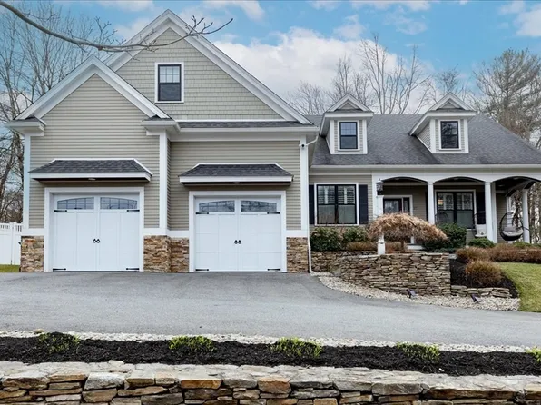 27 Bedford St, Burlington, MA 01803