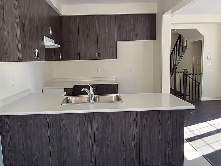 75 Kenesky Dr — Photo 12