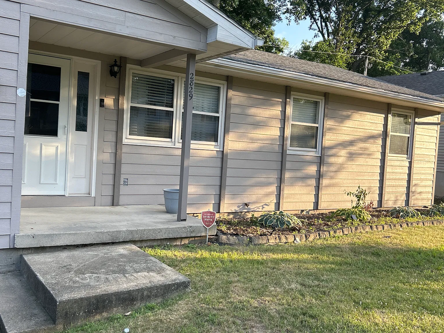 3 bed, 1171 sqft, $1,775 — Photo 1
