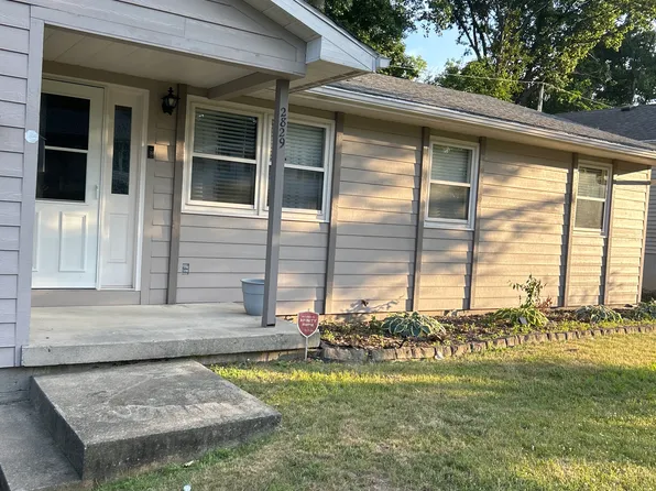 2829 E Wood St, Decatur, IL 62521